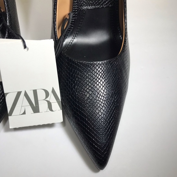🛍Zara Black High Heel Pumps - Picture 2 of 7